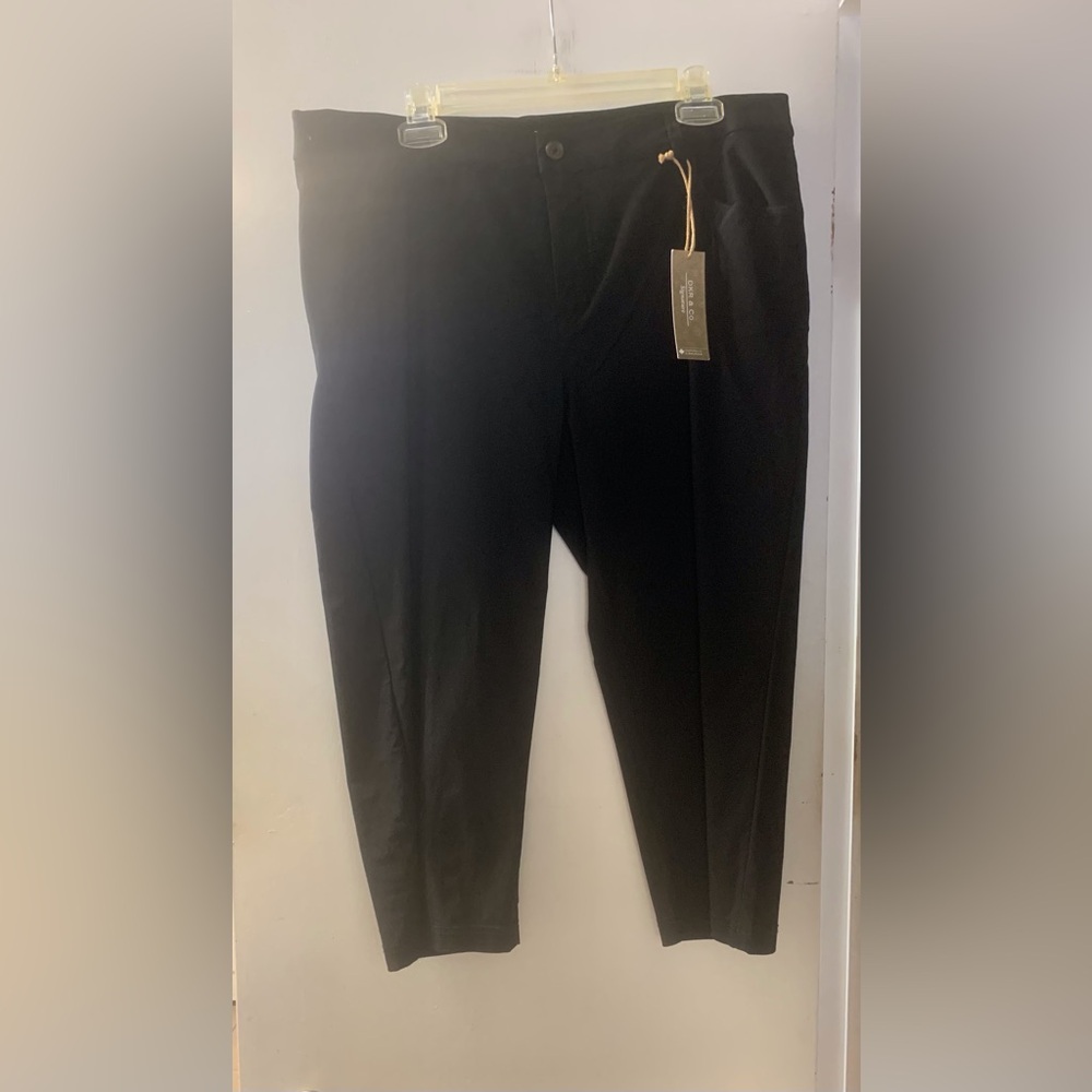 DKR Apparel Classic Bengaline Capri-Black